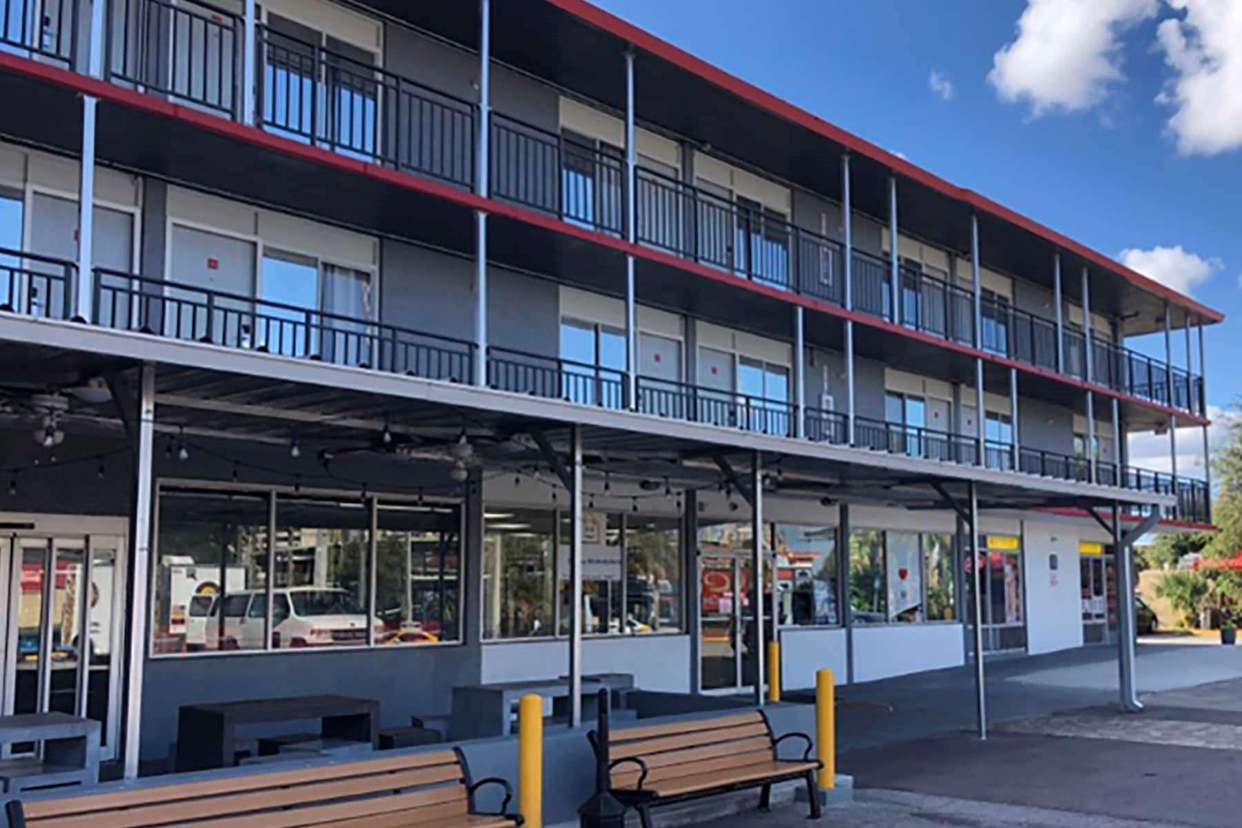 Travelodge By Wyndham Orlando At Heart Of International Drive Exterior foto